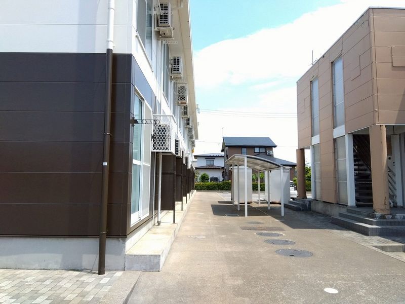 レオパレスツインズＡ 庭