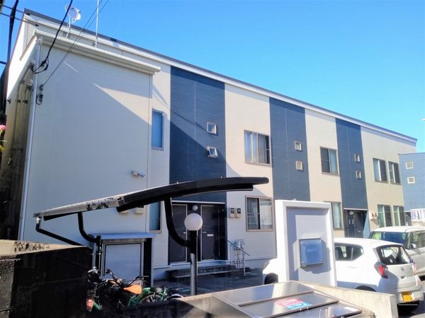 LEONEXT Happy Eight III exterior