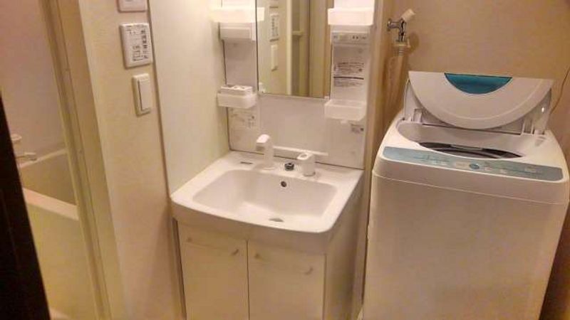 レオネクストＫＯＭＡＫＩ 洗面台