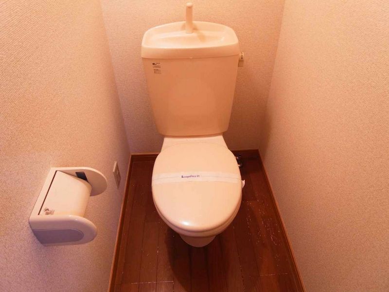 レオパレス極楽寺 トイレ