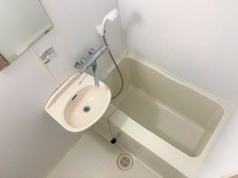レオパレス上社ＬＡ１ 風呂