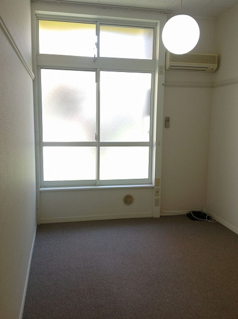 レオパレスアイリス 居間