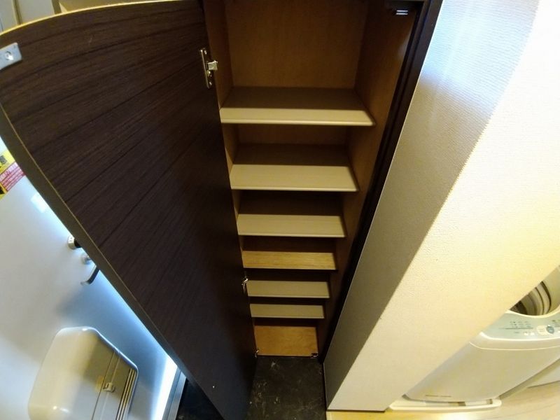 レオネクストシャトーブランカ 玄関