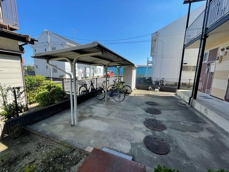 レオパレス市川の家 共用部分