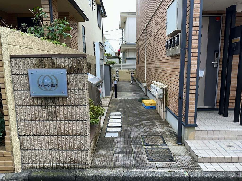 LEONEXT Flora Ogikubo 입구