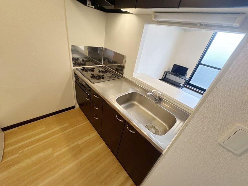 レオネクストフォンティーヌⅢ キッチン