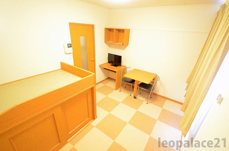 leopalace Premier Tori no Ki Living room