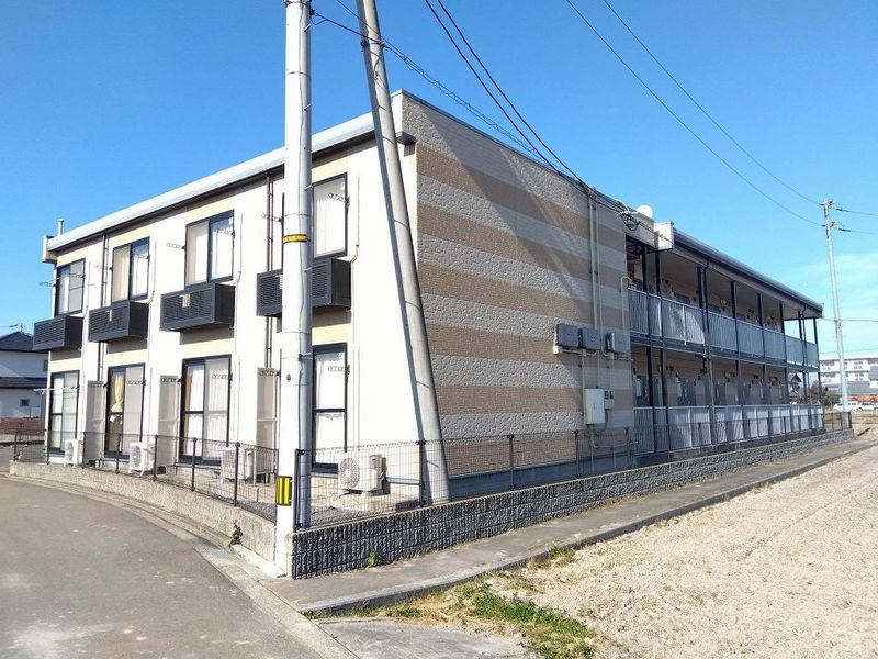 レオパレスフリューゲルⅡ 外観