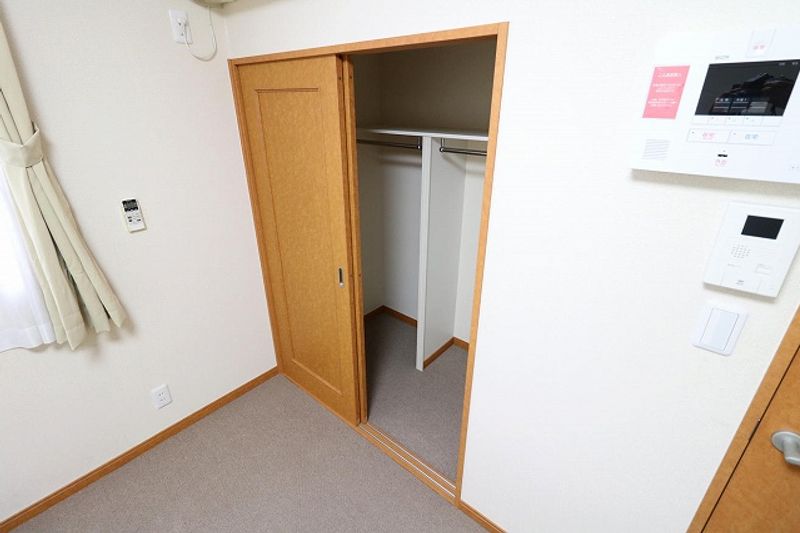 レオパレス蛍茶屋 収納
