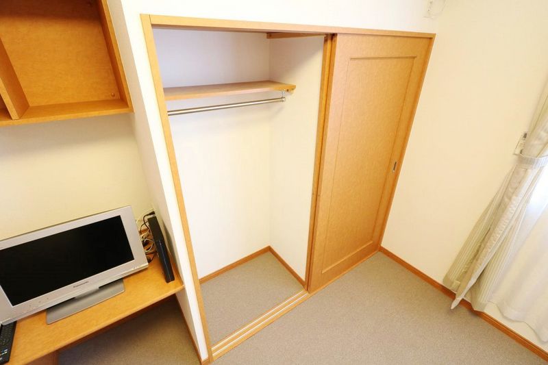 レオパレス宮司東 収納