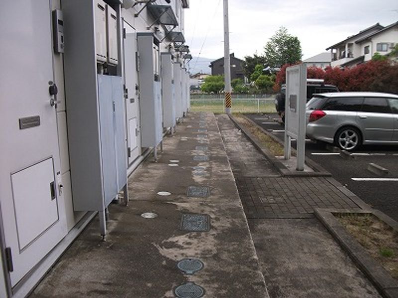 レオパレスフローラⅣ 共用部分