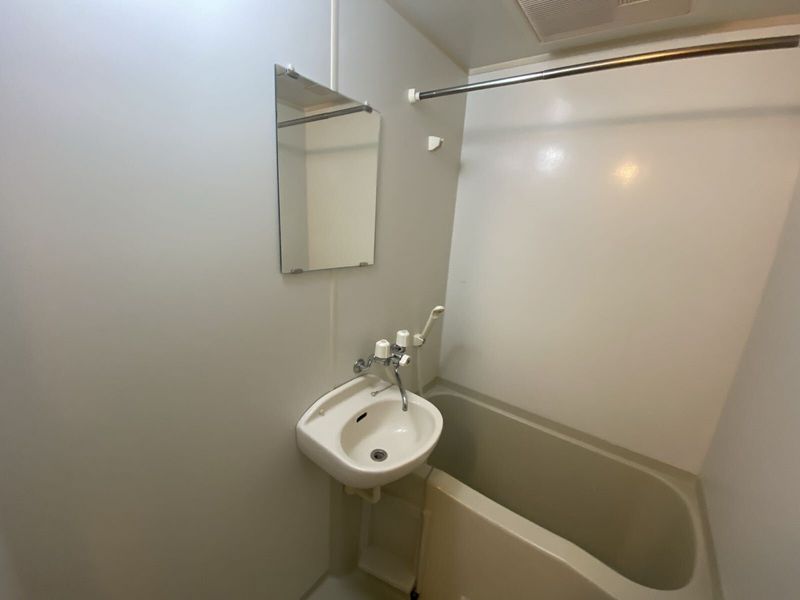 レオパレスＧＯＤＤＥＳ師勝 洗面台