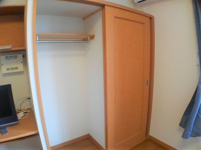 レオパレスネーブルⅠ 収納