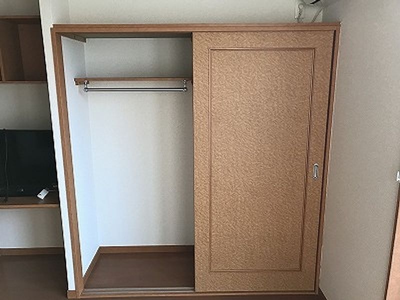 レオパレスゴールデンⅡ 収納