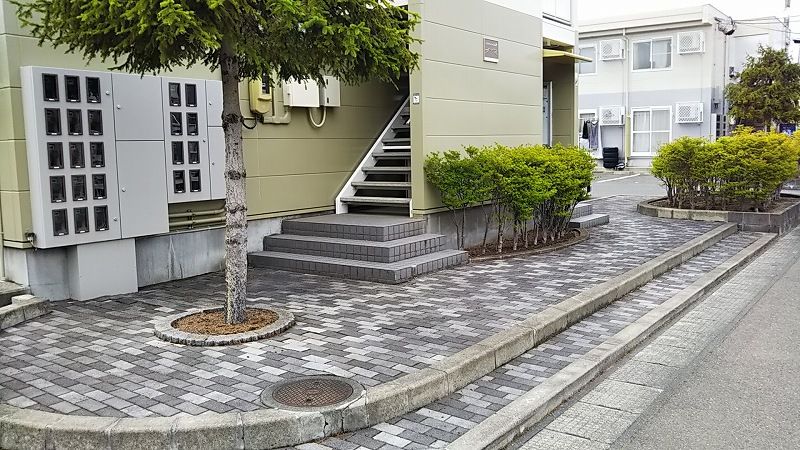 レオパレスｔｒｏｉｓピエールＢ 庭