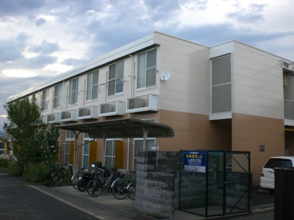 レオパレスグラン　ルミエール 外観