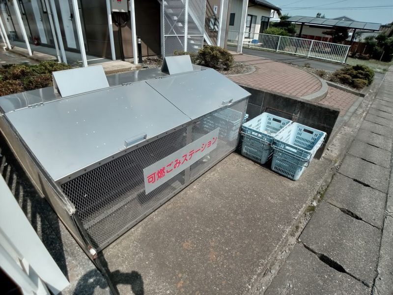 レオパレスコトブキ 共用部分