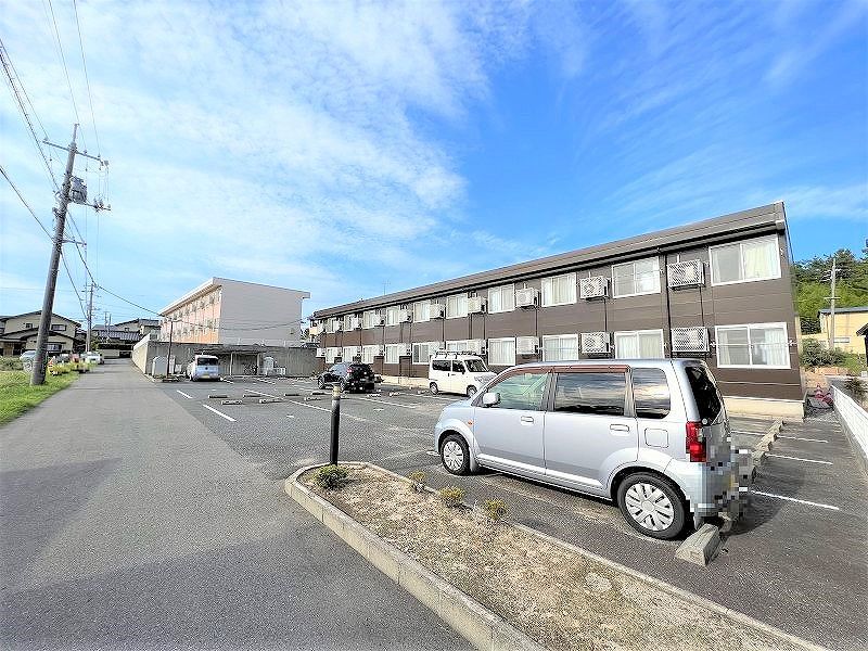レオパレスしらはま 駐車場
