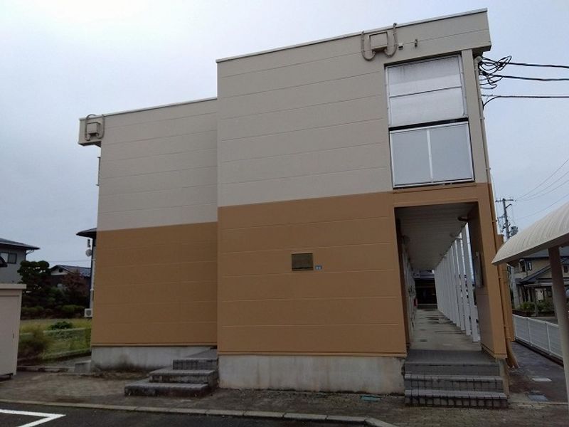 レオパレス神町 外観