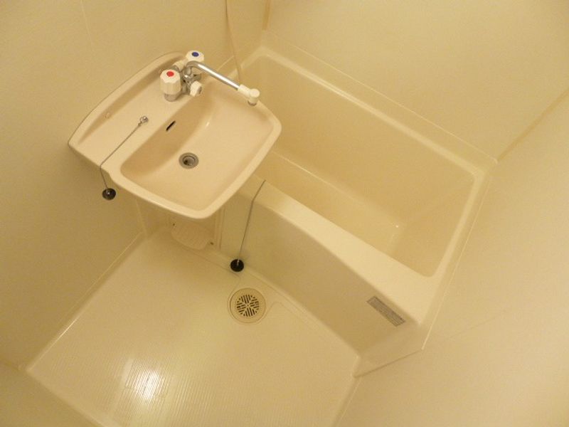 leopalace Yamanami Bathroom