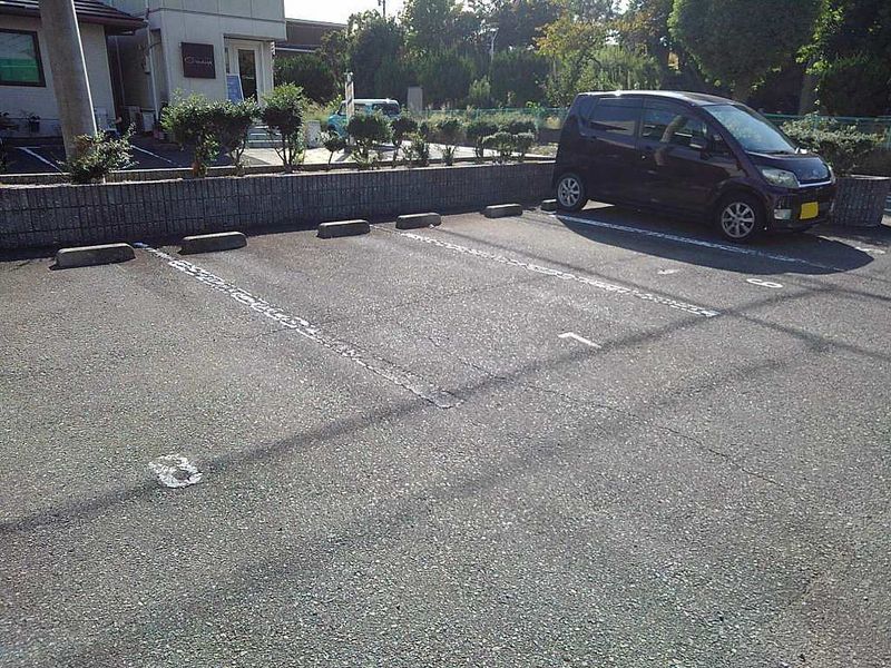 レオパレスパークサイド・Ｍ 駐車場