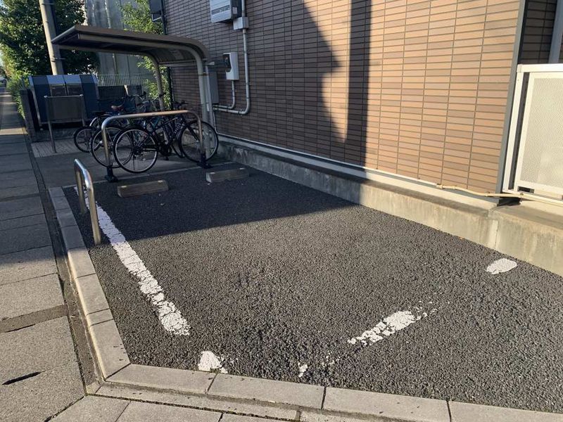 レオパレスアリーナレジデンス 駐車場