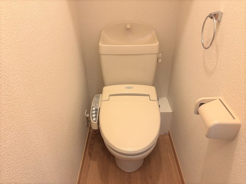 レオパレスよろづやⅡ トイレ