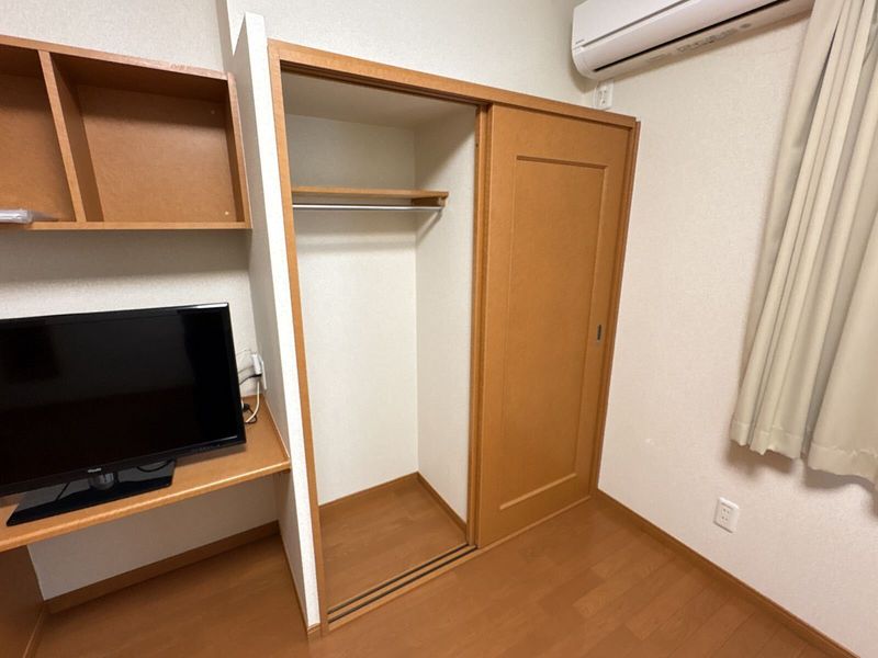 レオパレスレキア 収納