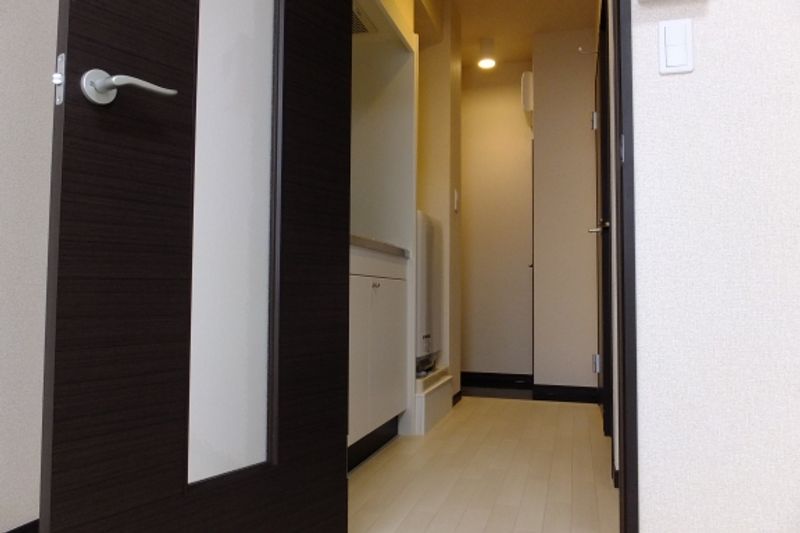 LEONEXT Brown Heights 玄关