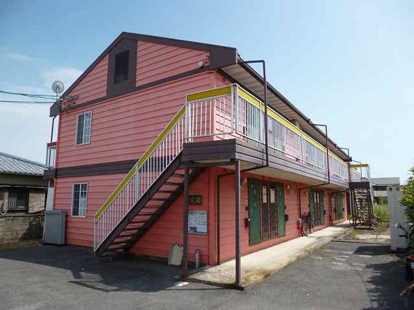 leopalace Heisei exterior