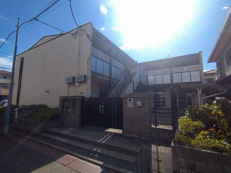 レオパレスＬＯＲＥＡ 外観