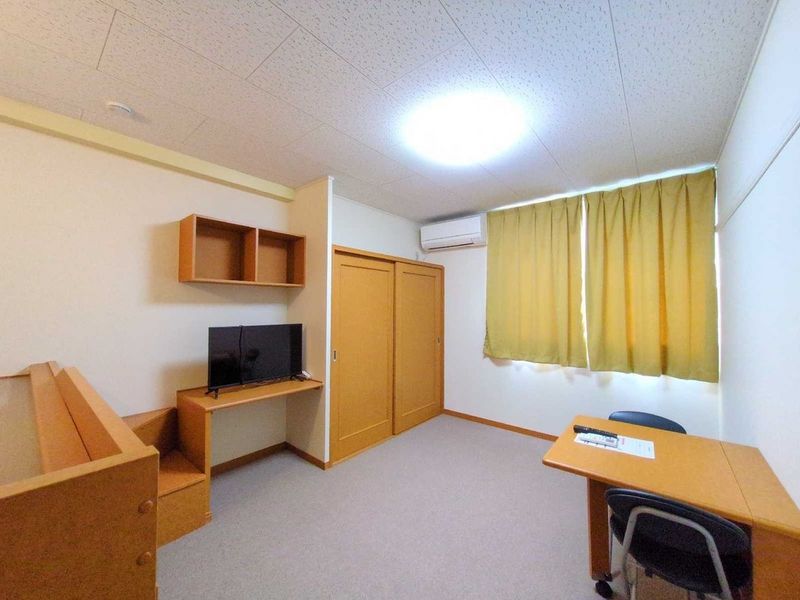 レオパレス北平野 居間