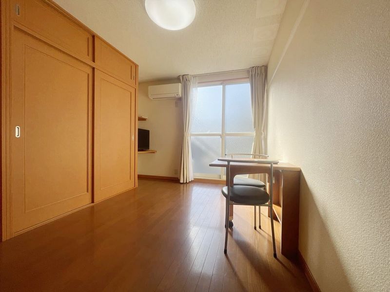 レオパレスフローラル 居間