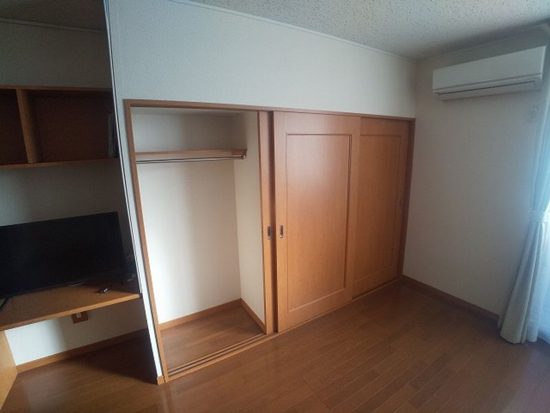 レオパレスＶｉｔａＳｅｒｅｎａ 収納