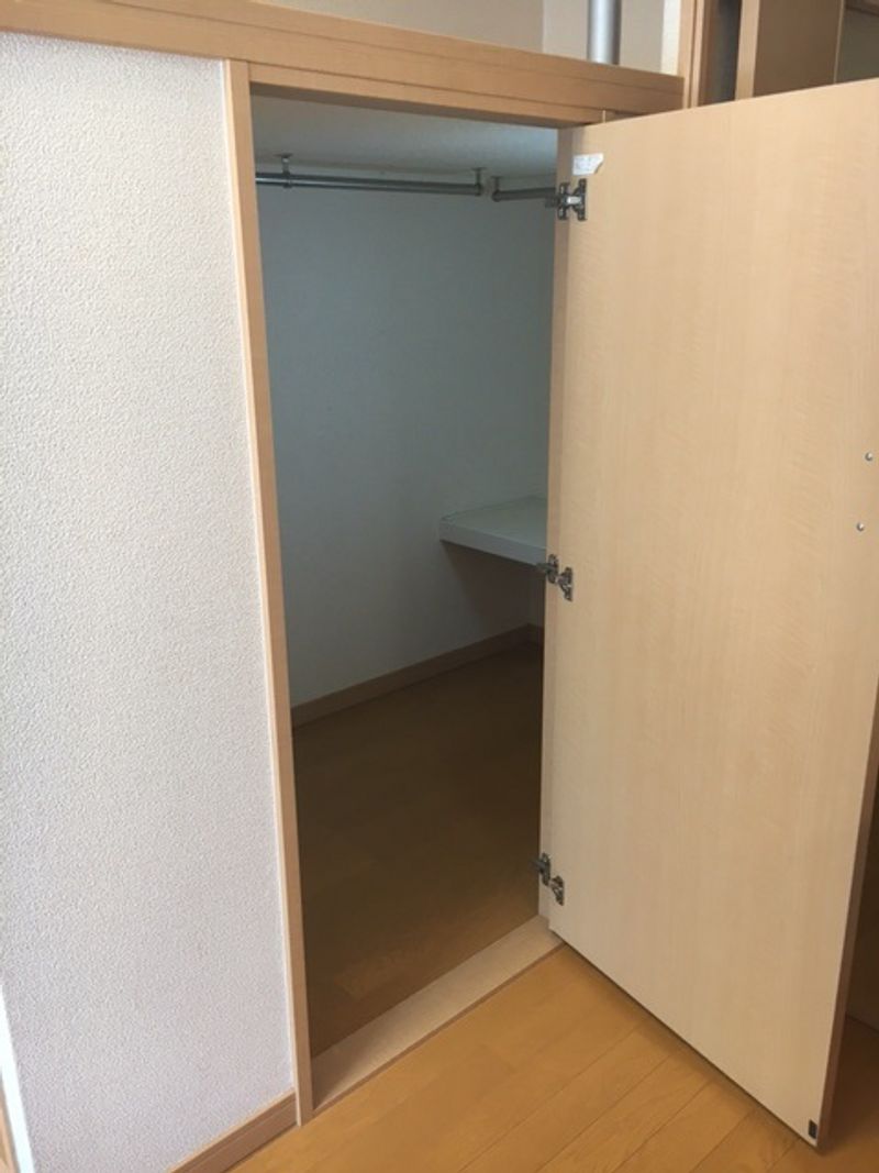 レオパレス新座サンハイツ 収納