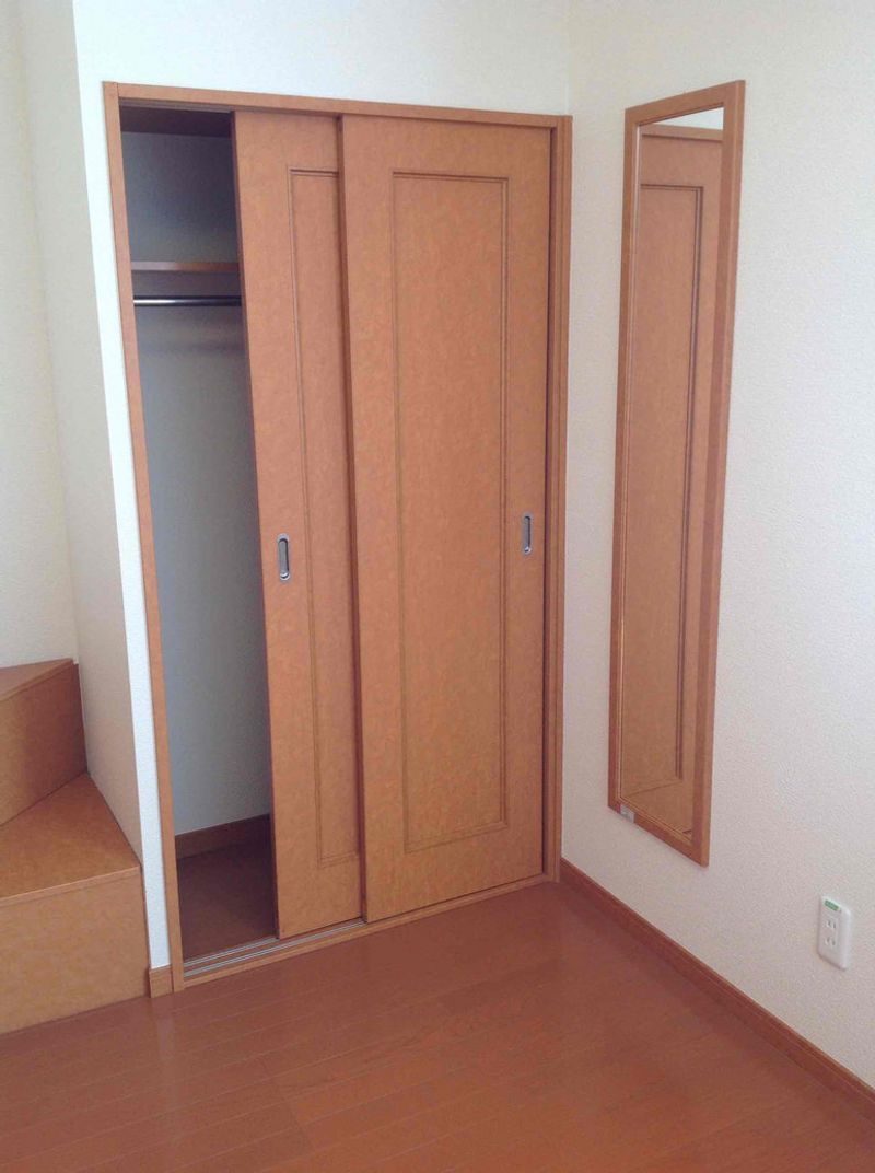 レオパレスメゾン藍 収納