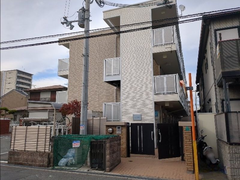 レオパレスシャンテ三国本町Ⅱ 外観