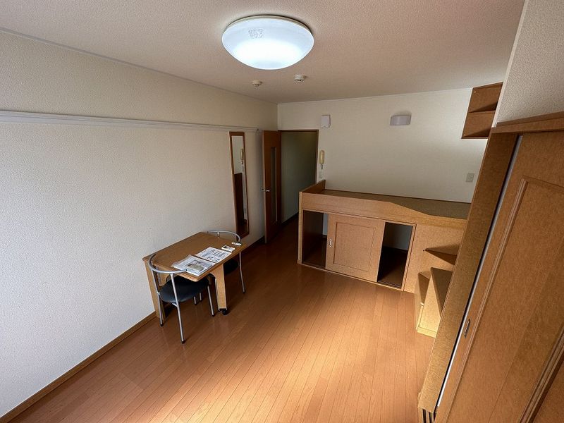レオパレスフォレストⅡ 寝室