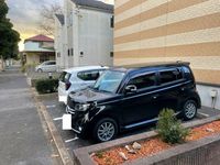 leopalace Hummingbird Parking lot