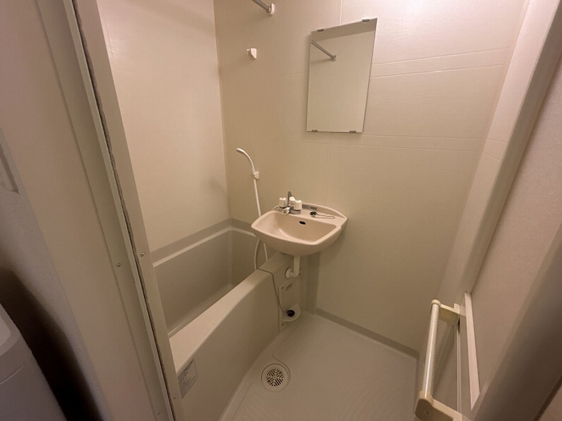 LEONEXT Park Nest Bathroom