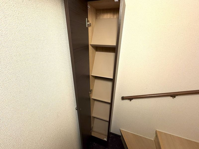 レオネクストコンシャス　ロック 収納