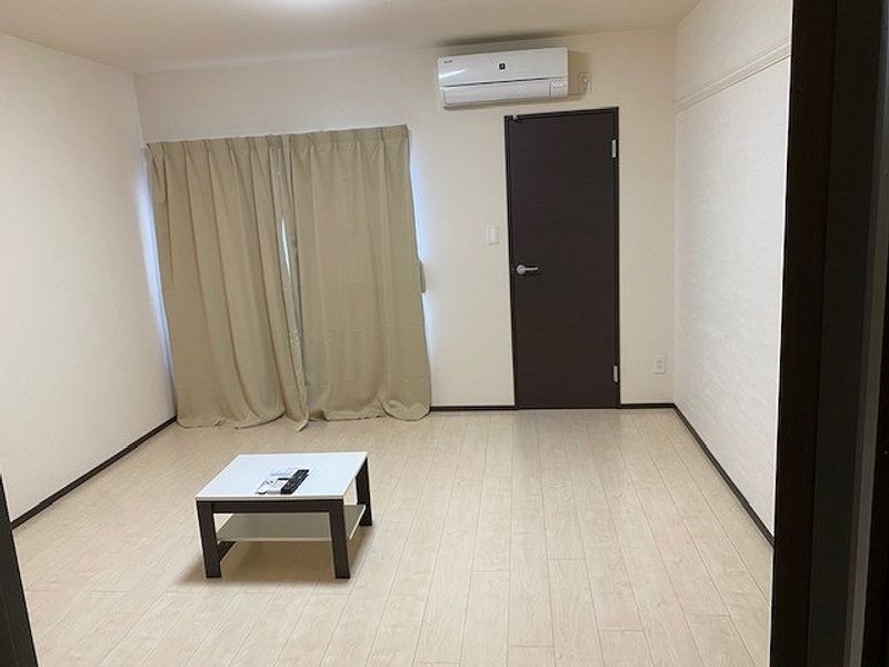 クレイノかなさ 居間