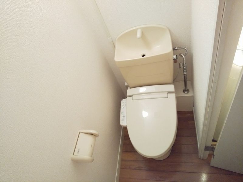 レオパレスエステーラ トイレ