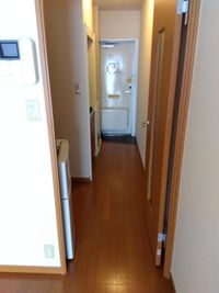 レオパレスドミールⅡ 玄関
