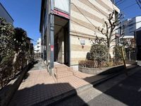 レオパレスＣｏｍｏ エントランス