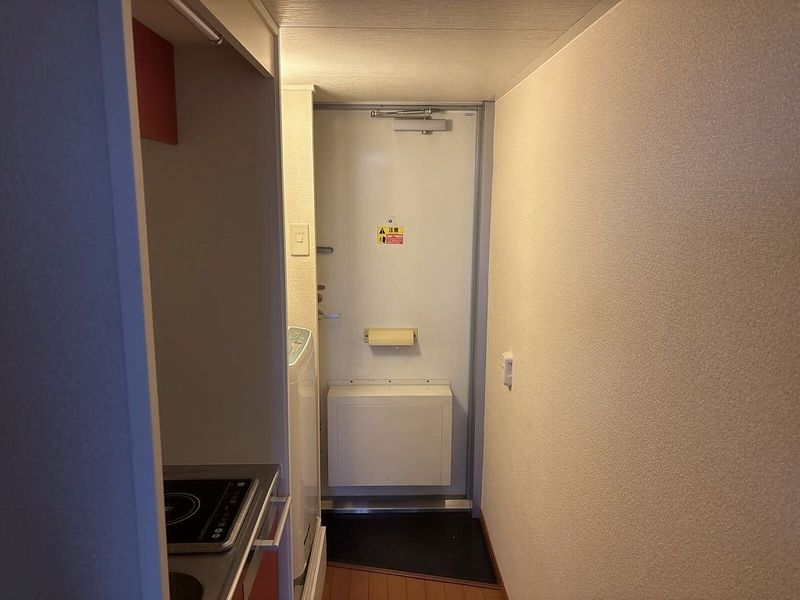 レオパレス柏座 玄関