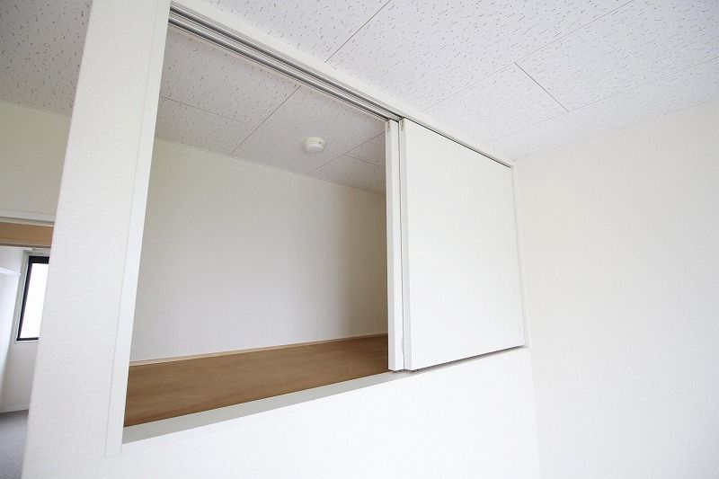 レオパレスＳＯＡＲＥＲ 収納