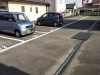 レオパレスＮサイド 駐車場