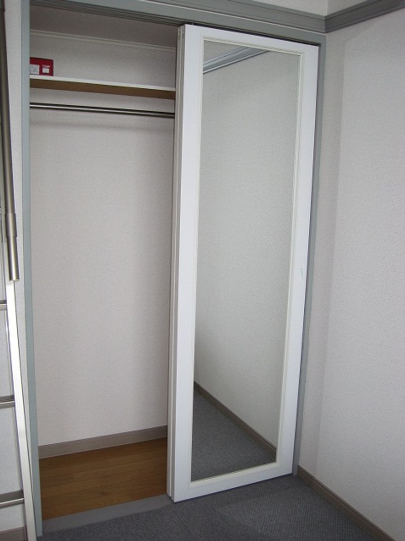 レオパレス杉本 収納