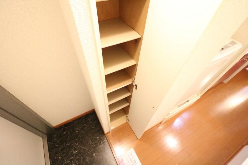 レオパレス山科御陵 収納